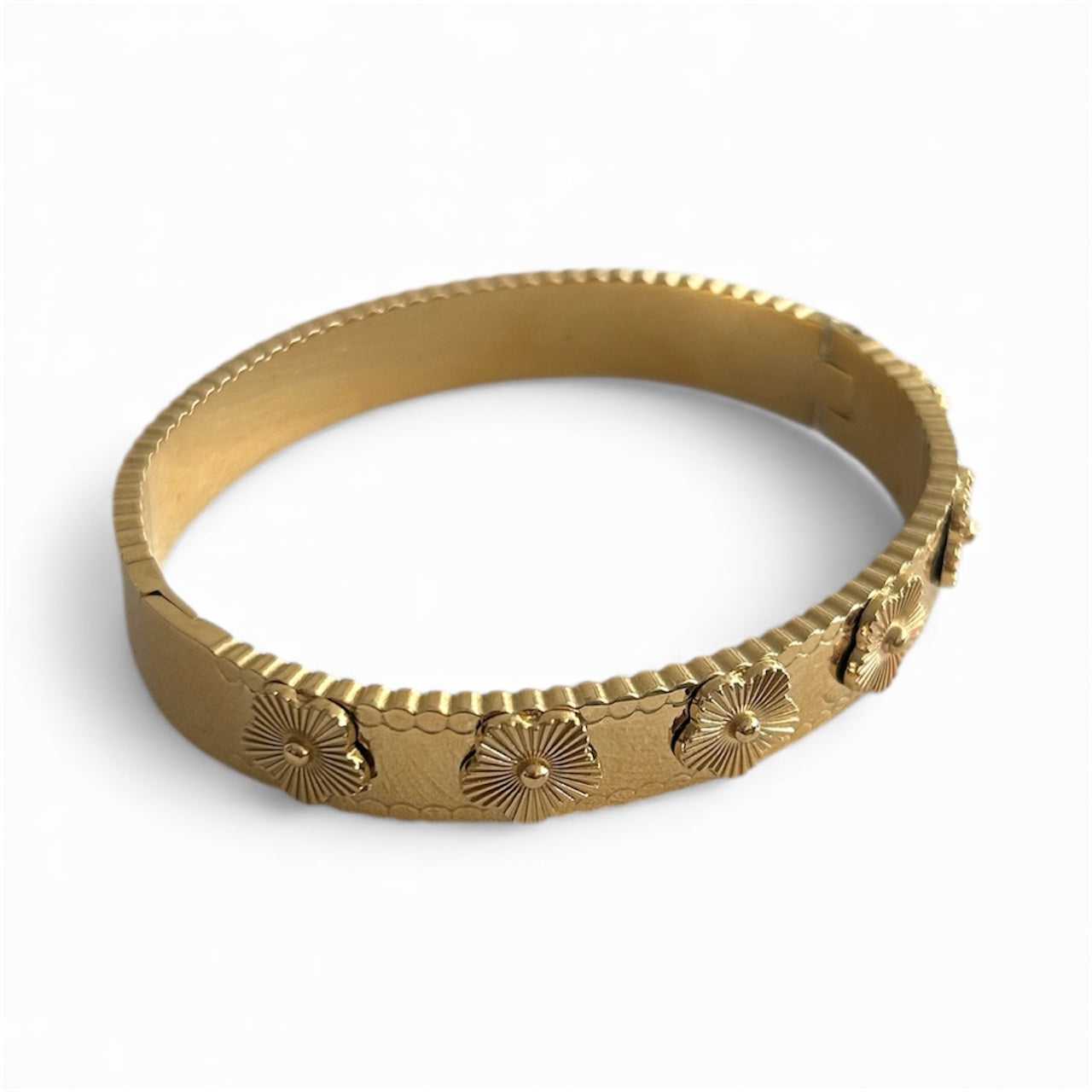 FLOWERS BANGLE